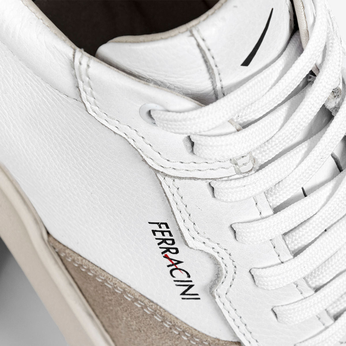 Sneaker Masculino Branco e Areia Energy
