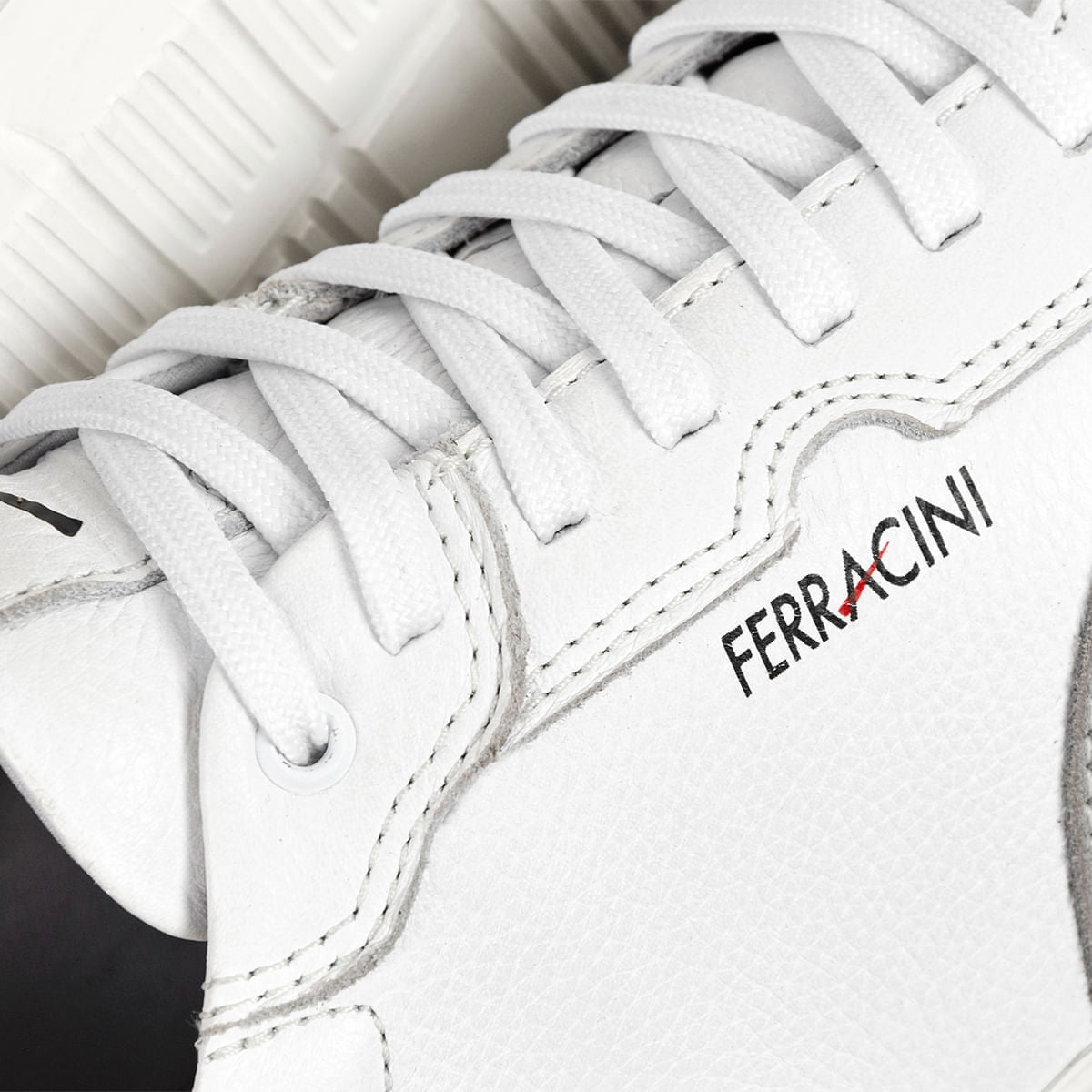 Sneaker Masculino Branco e Cinza Energy